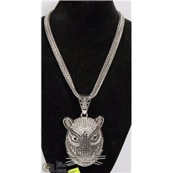 RHINESTONE TIGER PENDANT ON CHAIN