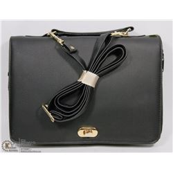 BLACK LEATHER CROSSBODY PURSE
