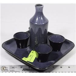 SAKE SET WITH TRAY