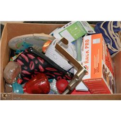 LOT OF ASSORTED STORE OVERSTOCK , HOUSEWARES