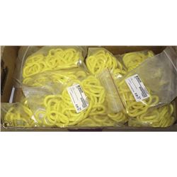 LOT OF YELLOW PLASTIC CHAIN APPROX 1" X 1/2"