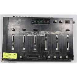 NEXXTECH 4 CHANNEL STEREO SOUND MIXER