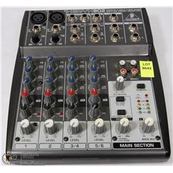BEHRINGER XENYX 802 8-INPUT 2 BASS MINI MIXER