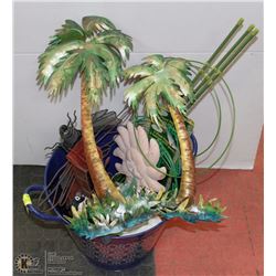 METAL HANDLED GARDEN BUCK WITH ASSORTED