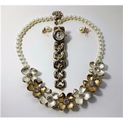 #19 - VINTAGE PEARL & CRYSTAL SUITE OF JEWELRY