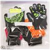 Image 1 : 6PK GLOW IN THE DARK CHILDRENS GLOVES