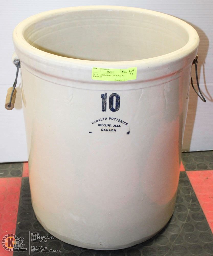 10 GALLON MEDALTA CROCK W/ HANDLES