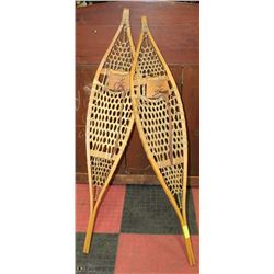 PAIR OF VINTAGE SNOWSHOES