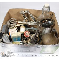 FLAT OF ASSORTED ANTIQUE & VINTAGE ITEMS