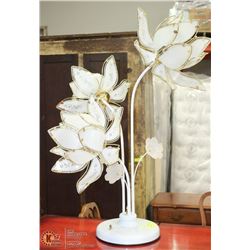26)ORNATE  FLOWER TABLE LAMP