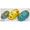 Image 1 : 3 VINTAGE PIGGY BANKS