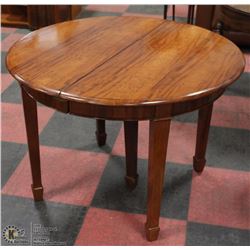 ANTIQUE WOOD ROUND TABLE
