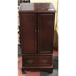 SOLID WOOD JEWELLERY CHEST WITH 7 DRAWERS