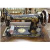 Image 2 : VINTAGE SINGER SEWING MACHINE W/ WOOD AND CAST