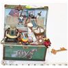 Image 1 : VINTAGE TOY BOX MUSIC BOX