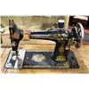 Image 2 : VINTAGE SINGER SEWING MACHINE W/ WOOD AND METAL