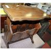 Image 2 : WOOD MAGAZINE RACK/SIDE TABLE 14X24X23