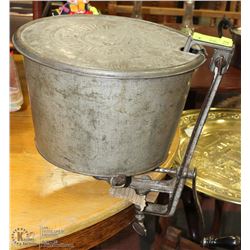 WHITE HOUSE BREAD MAKER PATENT 1904