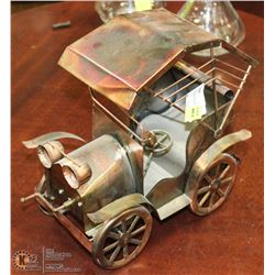 VINTAGE METAL CAR MODEL