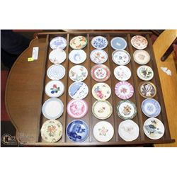 32PC ASST MINI CHINA PLATE COLLECTIBLES IN WOOD