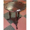Image 1 : CHERRY COLOR DECORATIVE SIDE TABLE 18X18X20