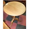 Image 1 : ROUND END TABLE 23X23X27