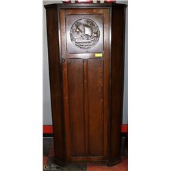 ANTIQUE CARVED WOOD ARMOIRE