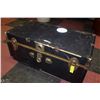 Image 1 : VINTAGE TRUNK 30” X 16” X 12”