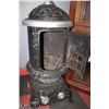 Image 2 : #26 MCCALRYS BELLE OAK WOOD STOVE CAST IRON 53"H