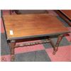 Image 1 : VINTAGE END TABLE