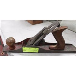 VINTAGE LARGE WOOD WORKING PLANE.