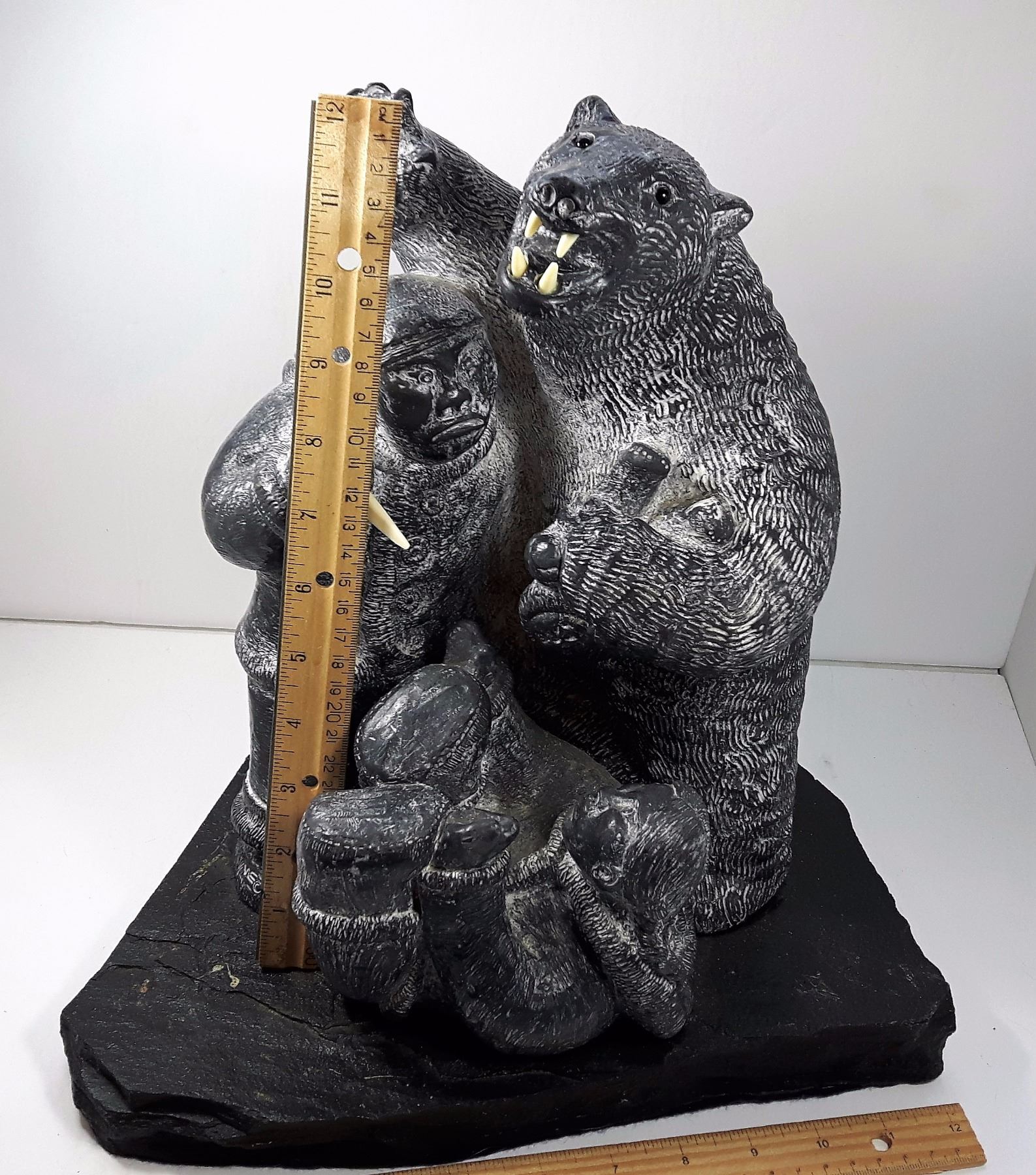 17 WOLF ORIGINAL INUIT SOAPSTONE CARVING