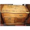 Image 1 : ANTIQUE WASH STAND