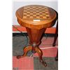 Image 1 : VINTAGE CHESS WOOD TABLE 18X18X28