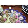 Image 2 : LOT OF CERAMIC ASIAN FIGURINES ON DECORATIVE