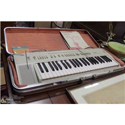 YAMAHA KEYBOARD WITH BOOKS , ABC MODEL