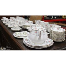 75PC ROYAL ALBERT PETITE POINT BONE CHINA SET
