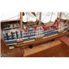 Image 4 : VINTAGE WOOD H.M.S ENDEAVOUR SHIP MODEL