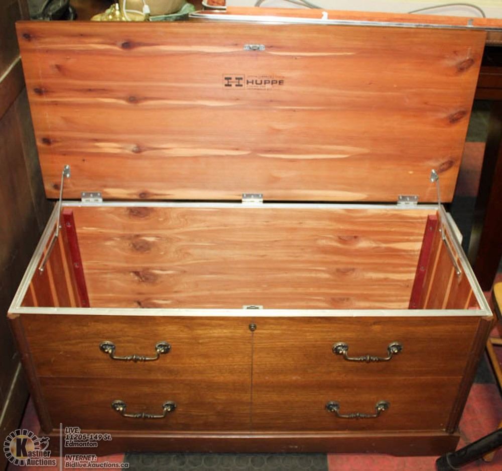 HUPPE CEDAR CHEST 40” X 17” X 19”, CAPRICE