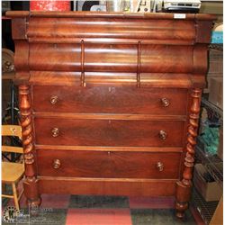 CARVED SOLID WOOD ANTIQUE 7 DRAWER DRESSER