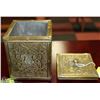 Image 2 : ARTS & CRAFTS BRASS TEA CADDY ZINC LINED