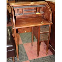 ANTIQUE CHILDRENS DESK