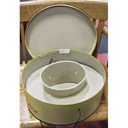 VINTAGE STETSON HAT BOX.