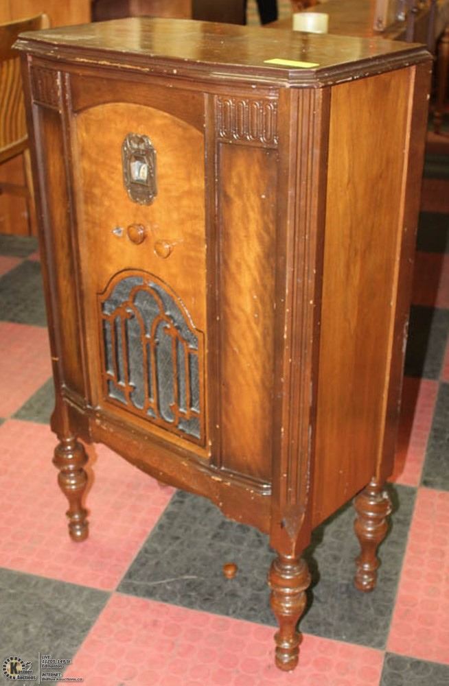 Vintage Zenith Floor Radio