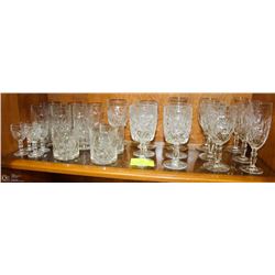 26PCS OF ESTATE CRYSTAL INCL PINWHEEL