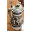 Image 2 : AVON "GREAT DOGS OF THE OUTDOORS" STEIN WITH