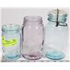 Image 1 : LOT OF 4 VINTAGE GLASS CANNING JARS.