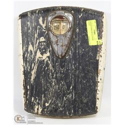 ANTIQUE BORG METAL STAND UP SCALE