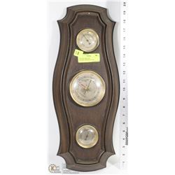 VINTAGE AIRGUIDE BAROMETER-MADE IN USA