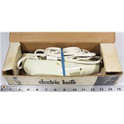 VINTAGE PHILLIPS ELECTRIC KNIFE